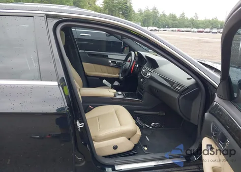 2011 Mercedes-Benz E 350 4Matic z USA, uszkodzony, nr VIN WDDHF8HB1BA432394